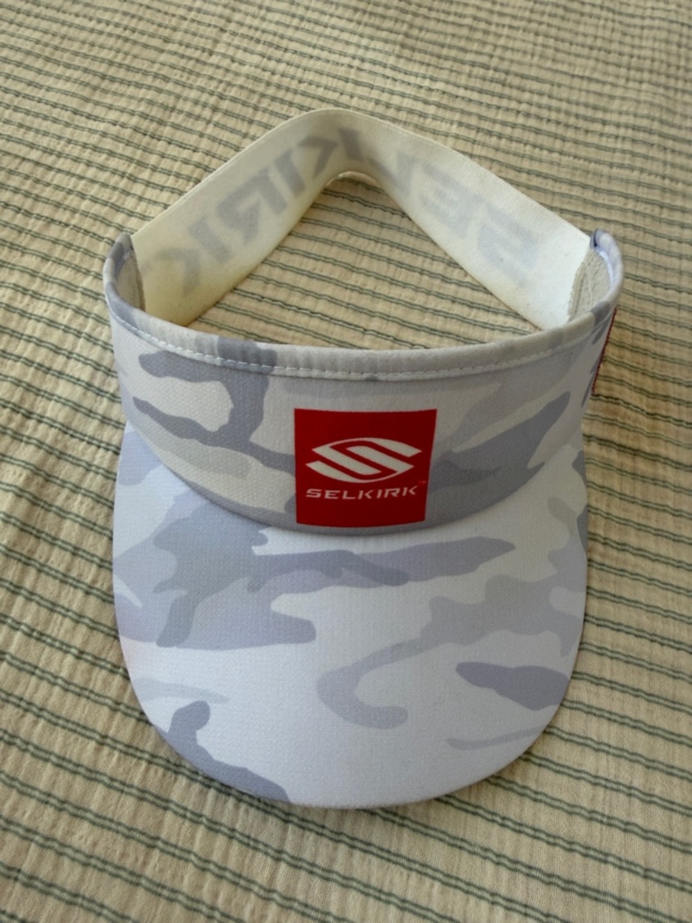White/Light gray Camo Visor - SELKIRK